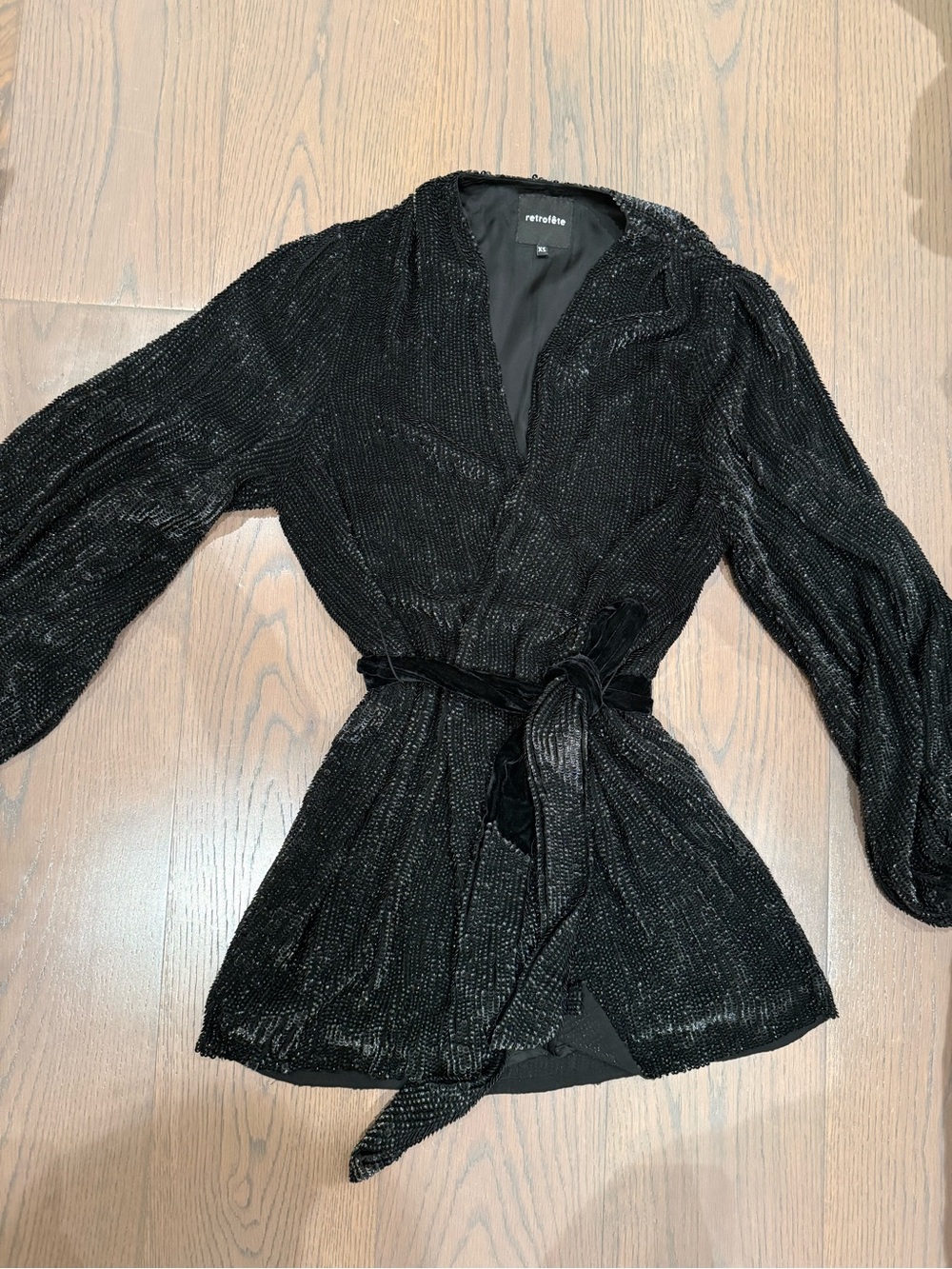 Retrofête Gabrielle Sequin Robe - Picture 2 of 6